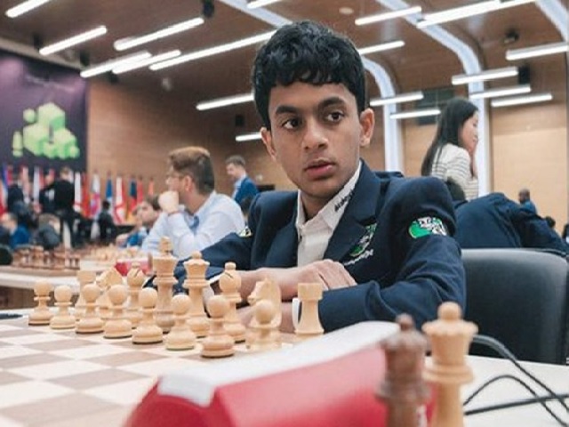 Nihal Sarin from India wins Junior Speed Chess Championship